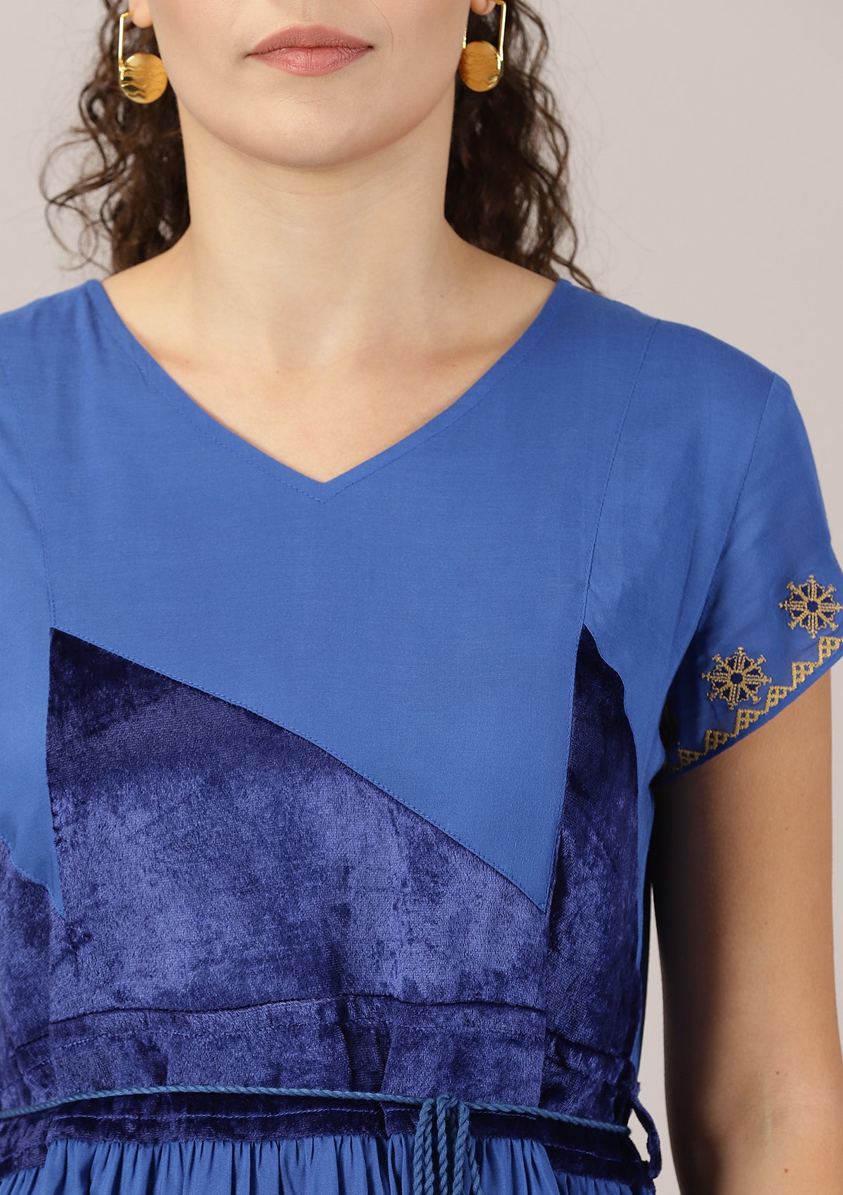Naima - Cut panel embroidered dress - IshqMe