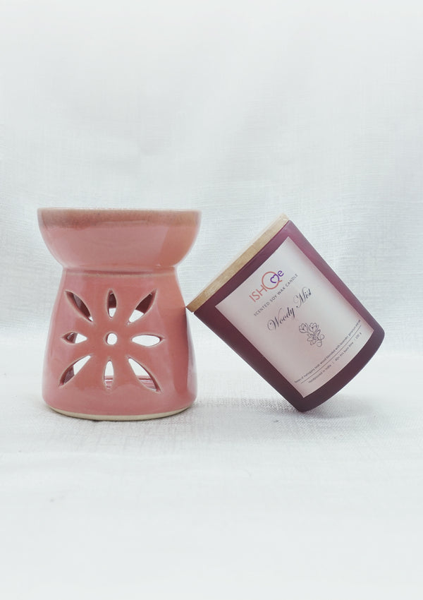 IshqME Pink Flamingo Diffuser & Woody Mist Candle Set