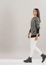 Batwing Pullover - Black &White