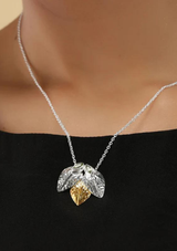 Hammered Silver Peridot studded Pendant Necklace