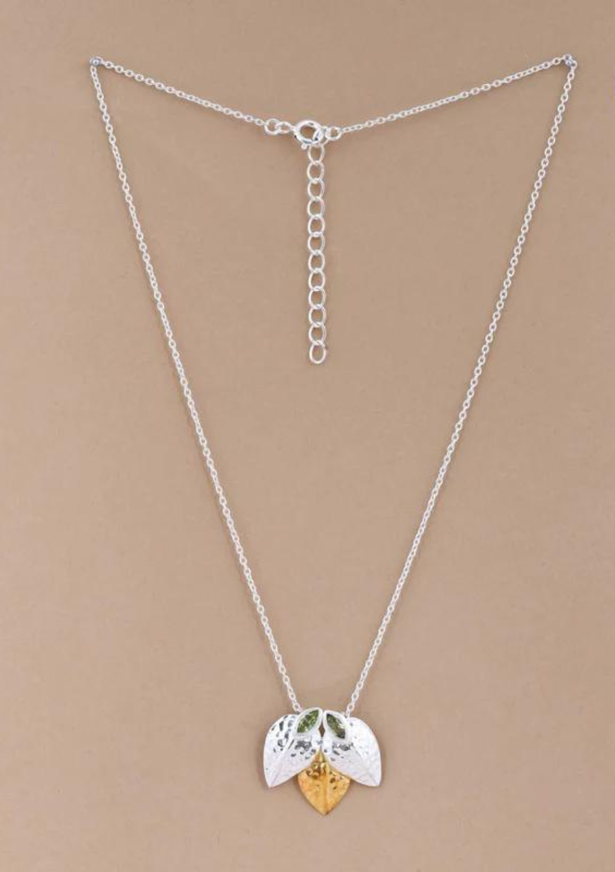 Hammered Silver Peridot studded Pendant Necklace