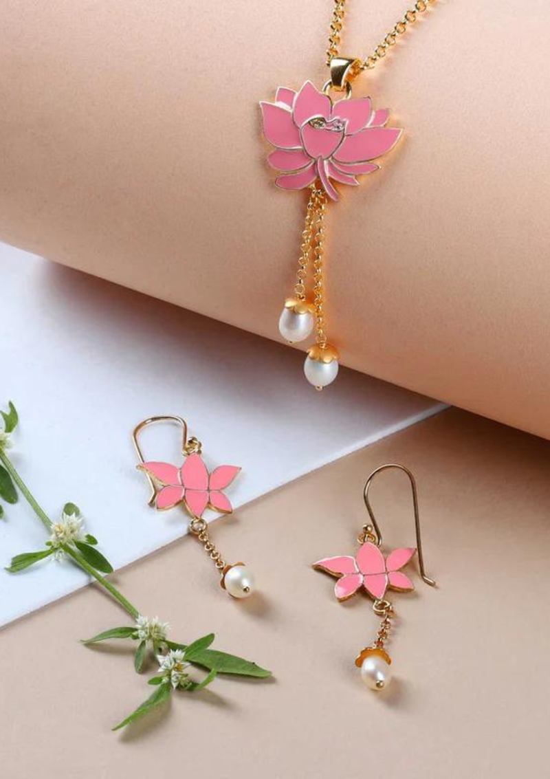 Gold Finish Silver Lotus Pendant Necklace With Earrings IshqMe